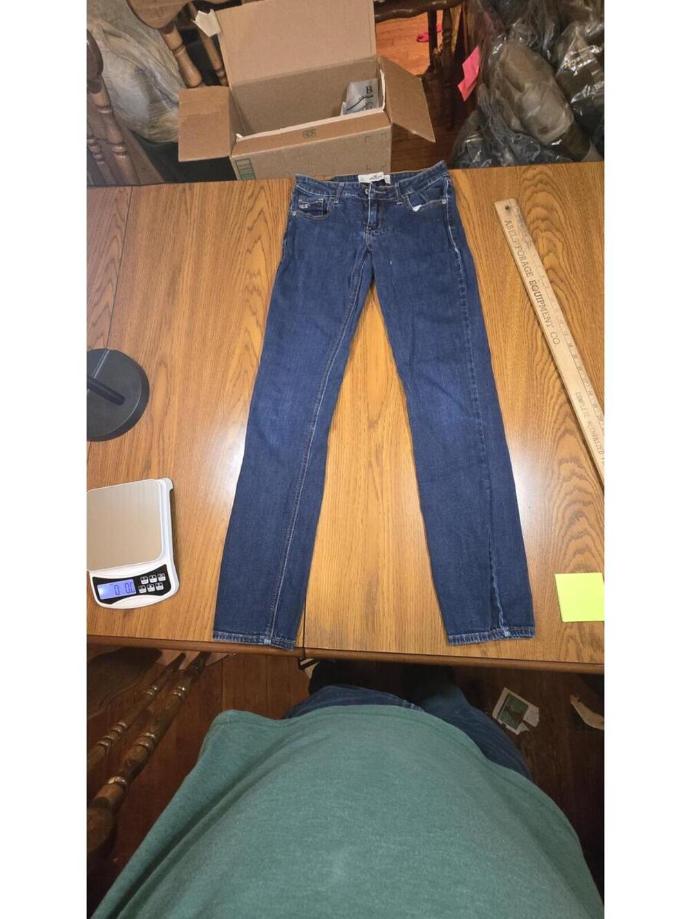 Hollister Classic Blue Denim Jeans Size 3L Waist 26 Length 35